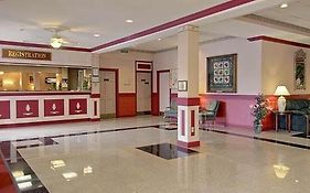 Country Hearth Inn And Suites